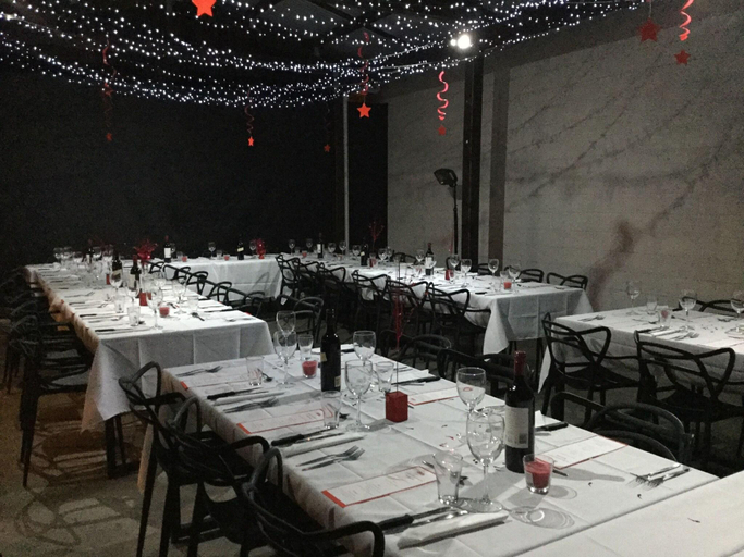 Food & Drinks 4, Toogoolawah hotel, Esk