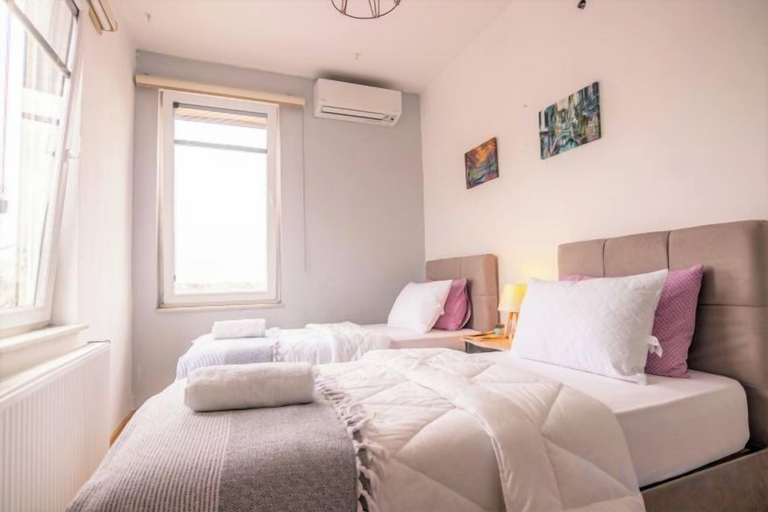 Bedroom 4, Gorgeous Two Bedroom Apartment - Roya, Beyoğlu