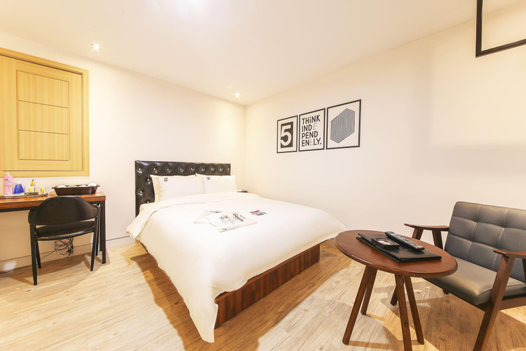 Bedroom 3, Gunsan IMT, Gunsan