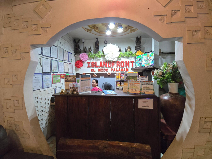 Public Area 3, Islandfront Cottages, El Nido