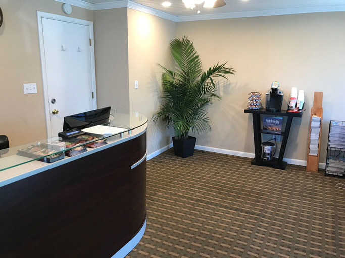 Public Area 2, Simple Life Motel, Worcester
