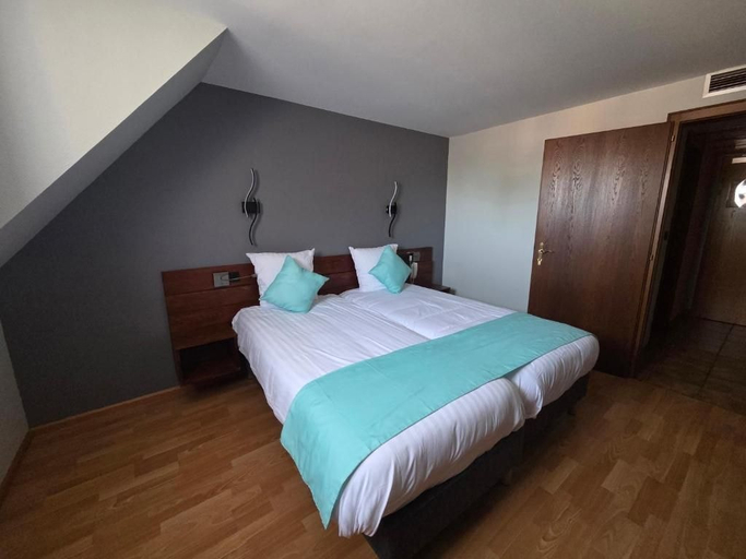 Bedroom 2, Hôtel-Restaurant au Soleil, Haut-Rhin