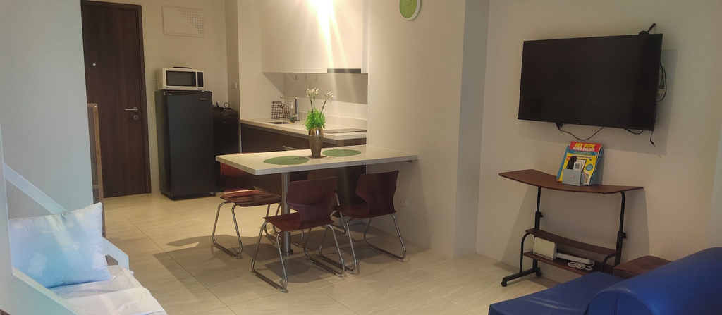 Living area 5, Rent Homecation, Lapu-Lapu City