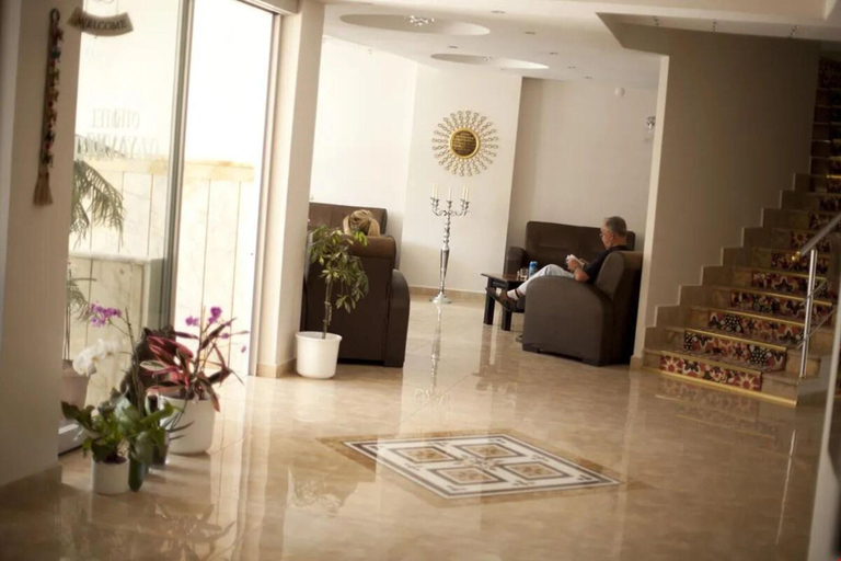 Public Area 2, Otel Öz Yavuz, Fatih