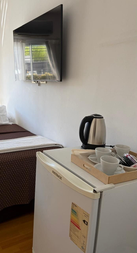 Room 4, SUITES EXPRESS, Capital