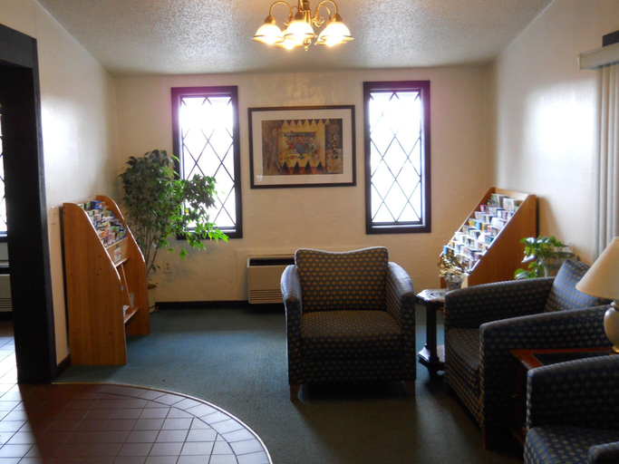 Public Area, Value Inn Milwaukee Airport South, Milwaukee