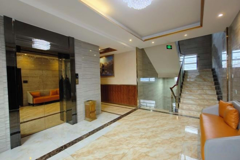 Others 5, Ximucuo Hotel, Golog Tibetan