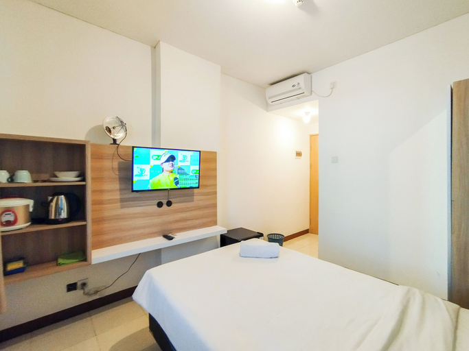 Room 5, Classic Studio (No Kitchen) With City View At Lodge Paskal Apartment, Bandung