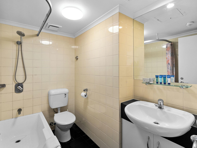 Bathroom 4, Central Brunswick, Fortitude Valley