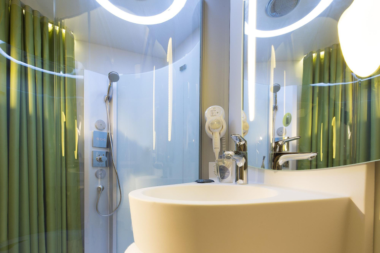 Bathroom 3, Nomad Hotel Le Havre Centre Gare, Seine-Maritime