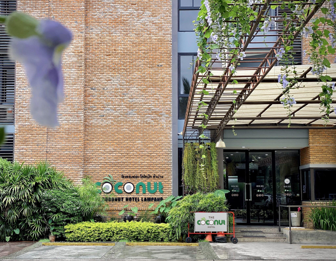 Exterior & Views 3, The Coconut Hotel, Muang Lampang