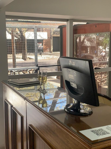 Reception, SUITES EXPRESS, Capital