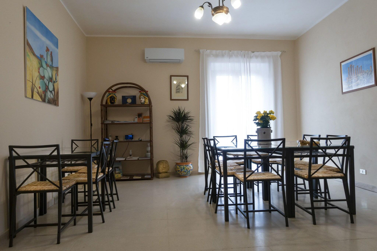 Public Area 2, Alloggio della Posta Vecchia, Agrigento