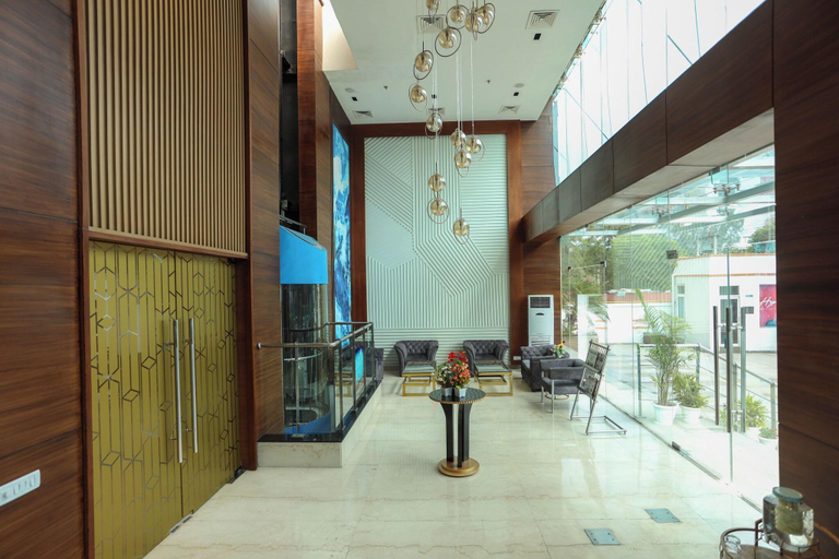 Public Area 3, Hyphen Business Hotel, Gautam Buddha Nagar