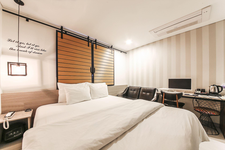 Bedroom 3, Changwon Sangnam-dong U, Changwon