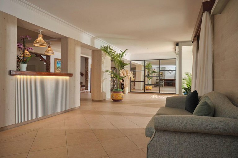 Public Area 3, Hotel Playa Mondrago, Baleares