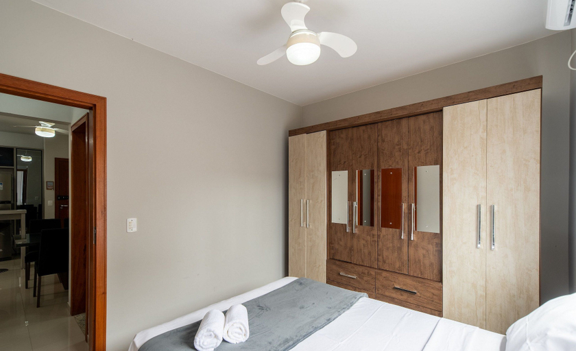 Room, Ap w/ BBQ 600 m From the Beach in Floripa Rli0101, Florianopolis