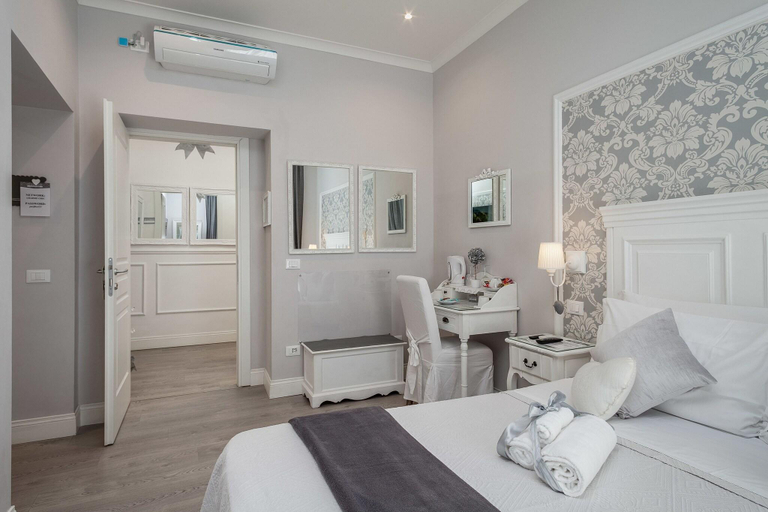 Bedroom 3, Charme & Chic Prestige, Rome