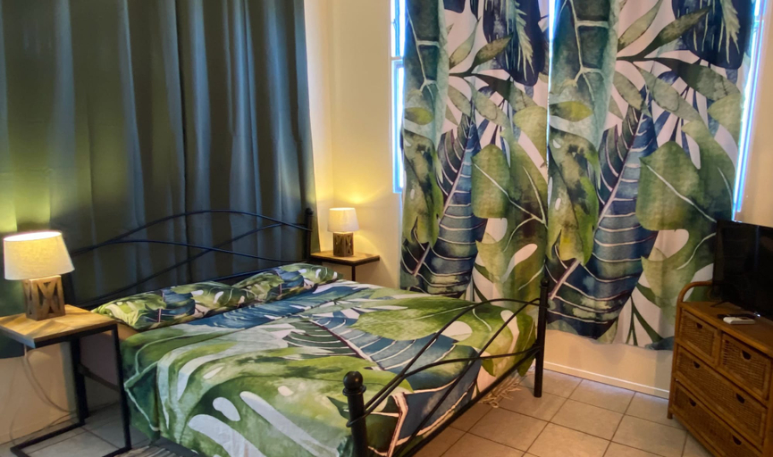 Bedroom 2, TEA TAHITI Holidays