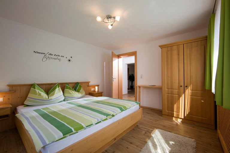 Bedroom 2, Berghof Geisler, Schwaz