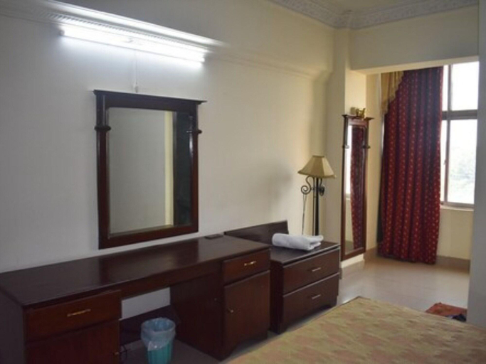 Bathroom 4, Hotel De Mall, Rawalpindi