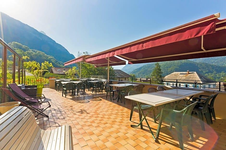 Public Area 2, Logis Hotel L'accueil Savoyard, Haute-Savoie
