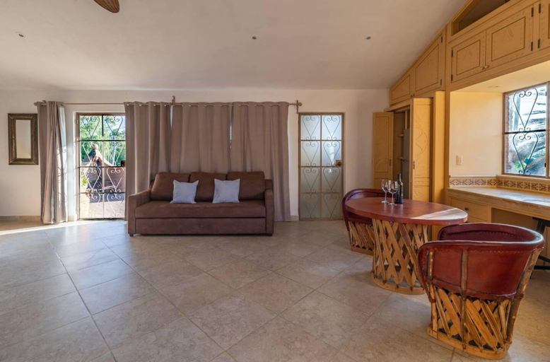 Room 4, Casa Las Palmas Suites San Miguel De Allende, Allende