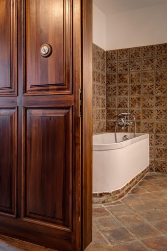 Bathroom 4, Zamek Zabreh, Ostrava