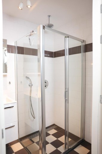 Bathroom 3, Hotel Steeds Aan Zee, Katwijk