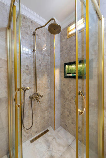 Bathroom 5, Begonville 2 Mansion Oldcity, Fatih