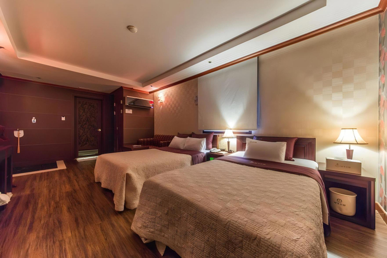 Bedroom 2, Hapjeong Namgyung Hotel, Mapo