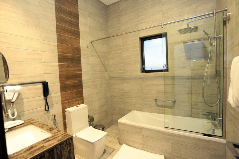 Bathroom 4, Marbella Holiday Homes, Dubai