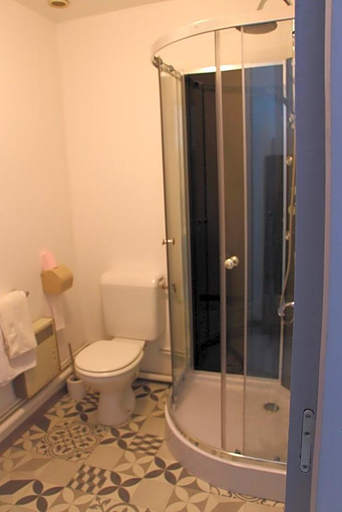 Bathroom 5, Hotel Restaurant Les Gorges De Chouvigny, Allier