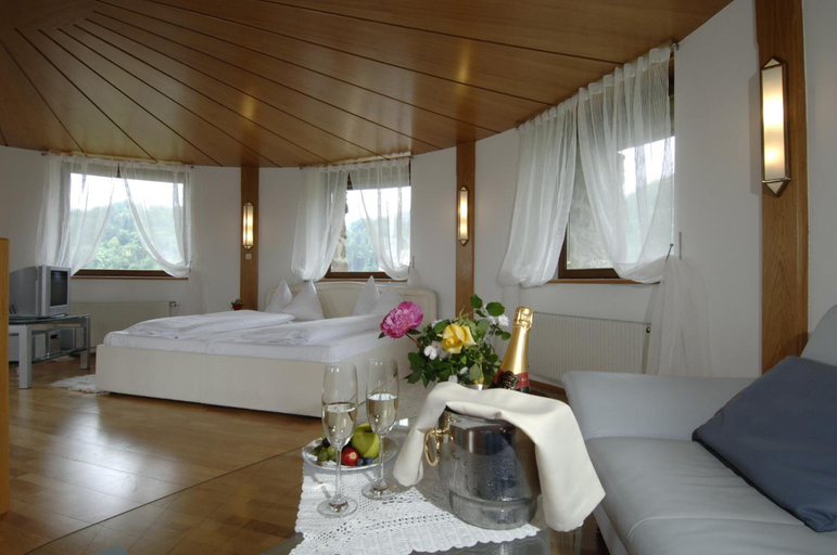 Bedroom 4, Burg Deutschlandsberg, Deutschlandsberg