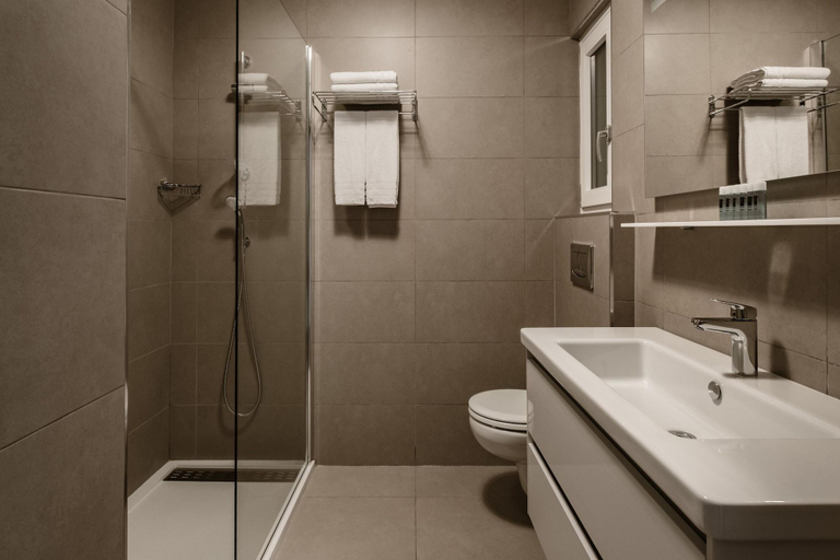 Bathroom 5, The Sliema Suites