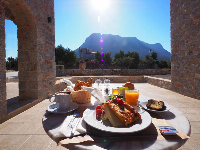 Food & Drinks 5, Terra Di Pietra, Peloponnese