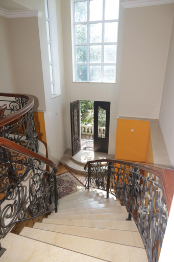 Public Area 2, Guest House Caucasus, Tkibuli