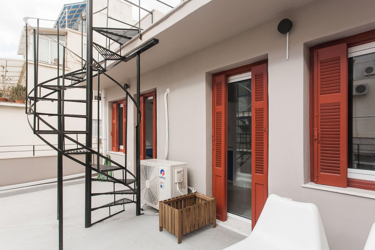 Terrace 2, Karitsi Place, Attica
