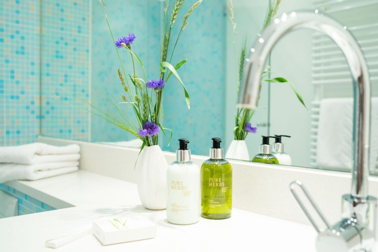 Bathroom 4, Der Knappenhof Hotel Restaurant, Neunkirchen
