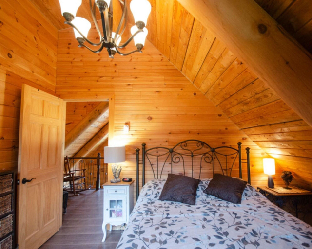 Room 5, Le Bois Rond Des Ruisseaux, La Côte-de-Beaupré