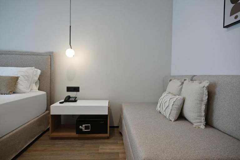 Bedroom 3, Asters Hotel, Sarandës