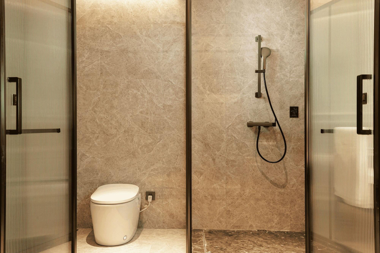 Bathroom 5, UrCove by Hyatt Ningbo International Exhibition Center, Ningbo