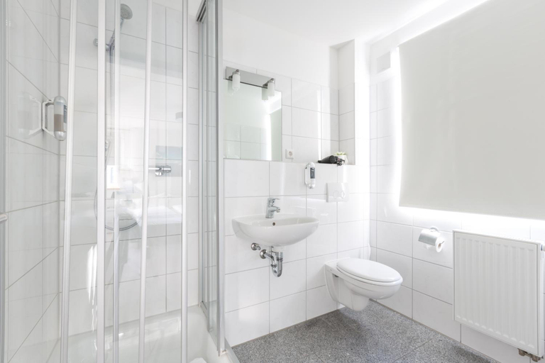 Bathroom, Hotel Und Restaurant Zeus, Wolfsburg
