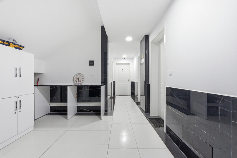 Lobby 5, Enles Garden Beach Apartaments, Kavajës