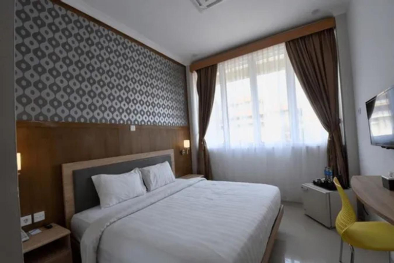 Bedroom 4, Monopoli Inn, Bukittinggi