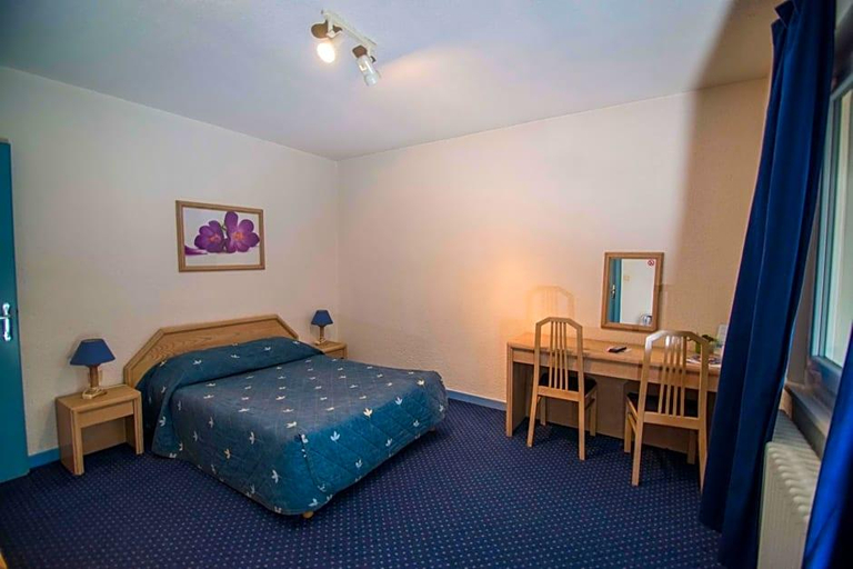 Room 5, Hv Tel De La Poste, Haute-Savoie