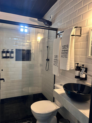 Bathroom 3, 1819 Marine Hotel, Ubatuba