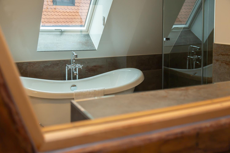 Bathroom 5, Gottwalds Inn, Miltenberg