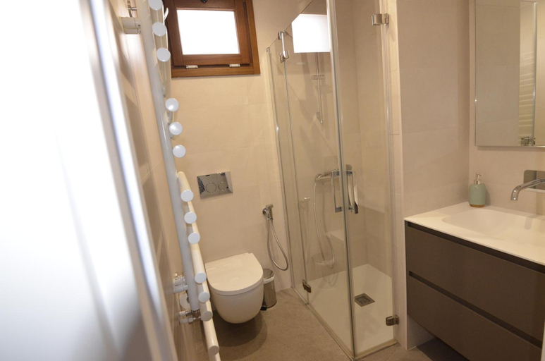 Bathroom 3, B&b Zaldu, Navarra