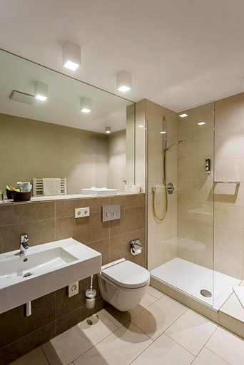 Bathroom 5, Hotel Otterbach, Ludwigsburg